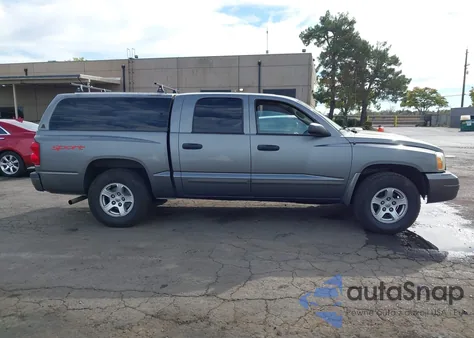 2006 Dodge Dakota Slt z USA, uszkodzony, nr VIN 1D7HE48N66S588811
